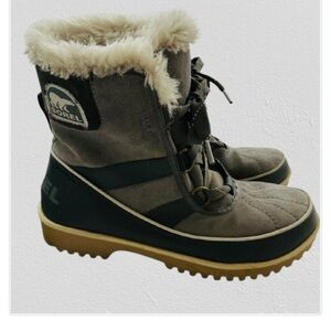 Sorel Women’s Winter Boots size 9